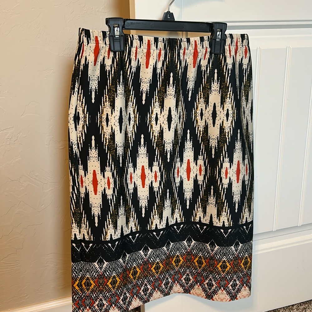 Ladies skirt, excellent condition
